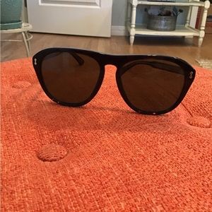 Classic Gucci Aviator Sunglasses